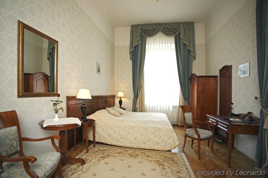 Ostoya Palace Hotel Krakow Ruang foto